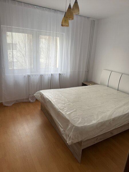 Vitan Mall- 2 camere et 3/4 strada Vlaicu Voda