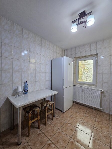 Vitan Mall- 2 camere et 3/4 strada Vlaicu Voda